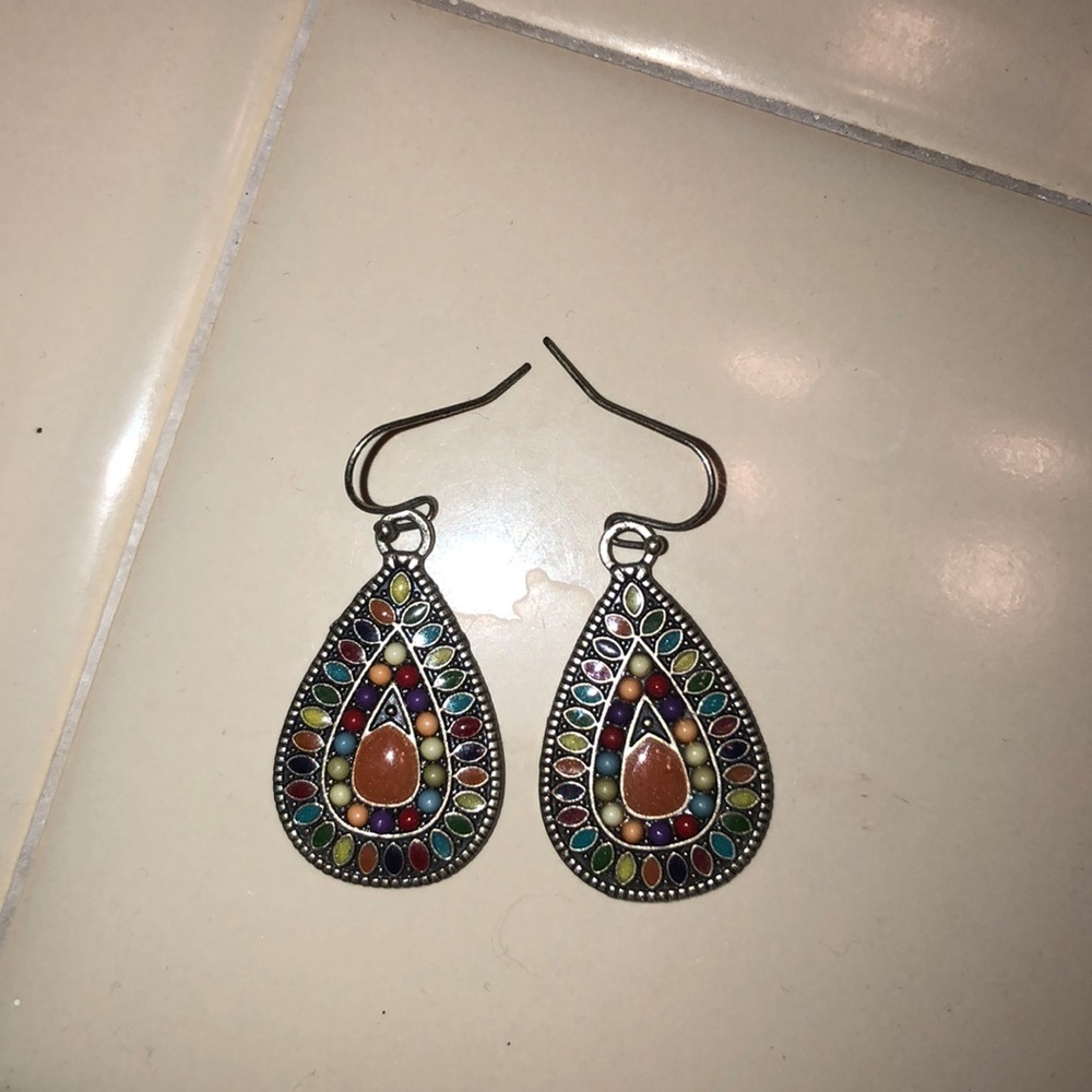 Dangle earrings